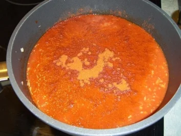 Rezept: Frische Kräuterbolognais an Spagetti Bild Nr. 8 Frische Kräuterbolognais an Spagetti - Rezept - Bild Nr. 8