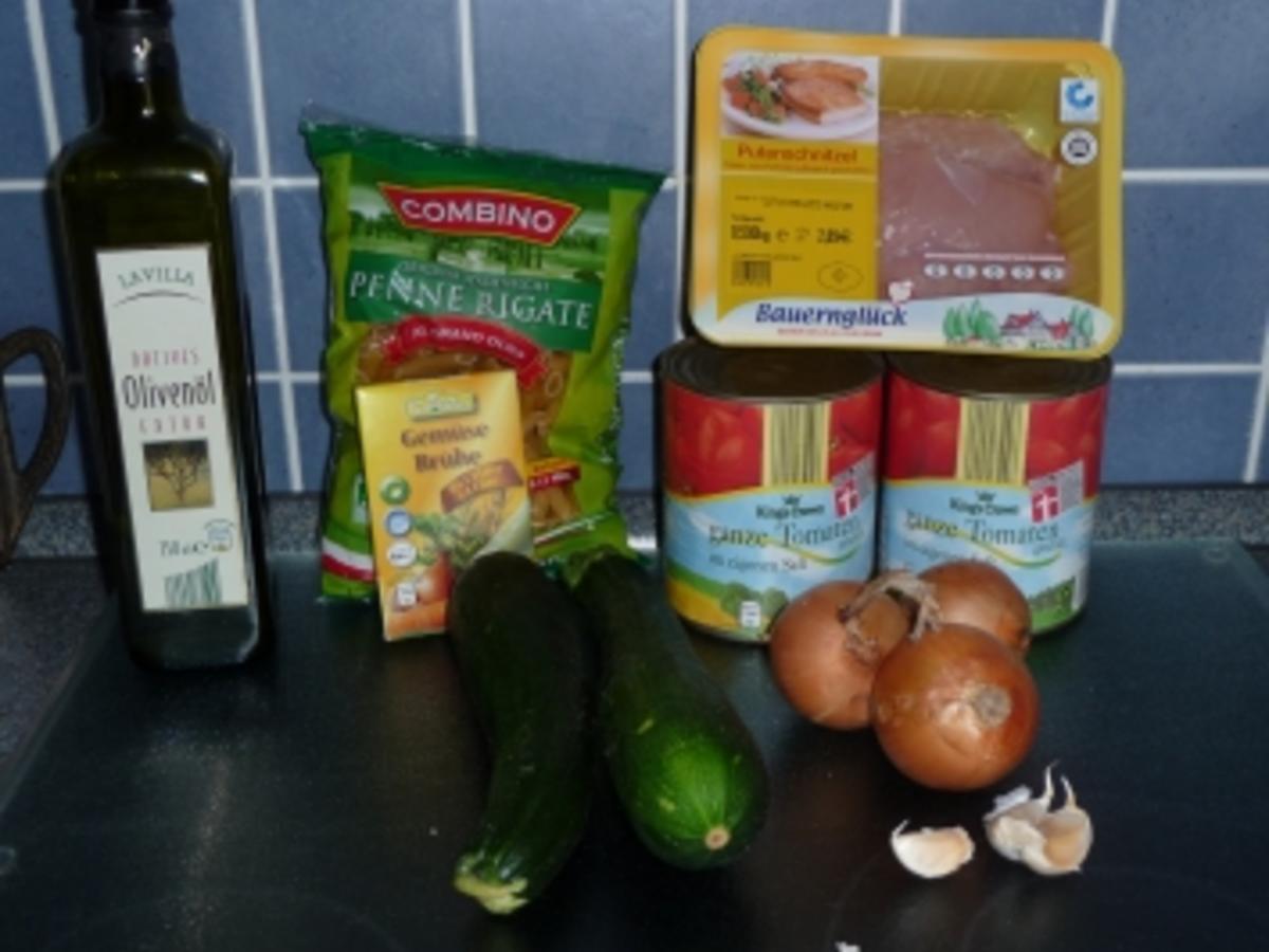 Putengeschnetzeltes mit Zucchini - schnell & einfach - von cleo64 Putengeschnetzeltes mit Zucchini - schnell & einfach - von cleo64