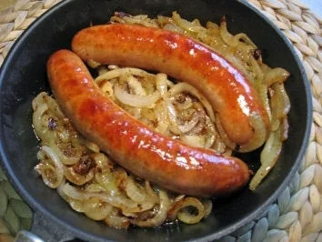 Zwiebel-Würstchen ... - Rezept