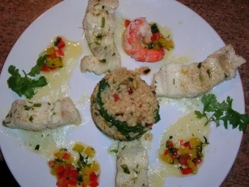 Rezept: Steinbeißerfilet auf Spinatrisotto mit Pinienkernen und Paprikabutter Bild Nr. 2 Steinbeißerfilet auf Spinatrisotto mit Pinienkernen und Paprikabutter - Rezept - Bild Nr. 2