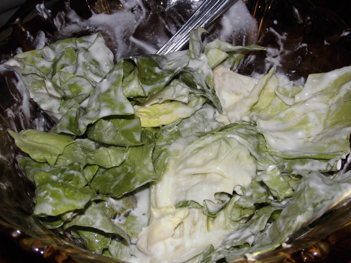 Kopfsalat mit einem sauere Sahne Dressing - Rezept - Bild Nr. 4