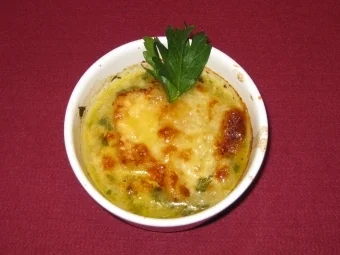 Überbackene Zwiebelsuppe - Rezept