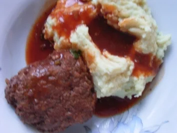 Kräuterfleischküchle in Rotweinsauce - Rezept - Bild Nr. 2