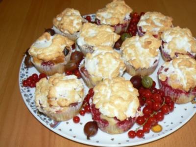 Beerenmuffins mit Baiserhäubchen a la Kräuterhexe - Rezept