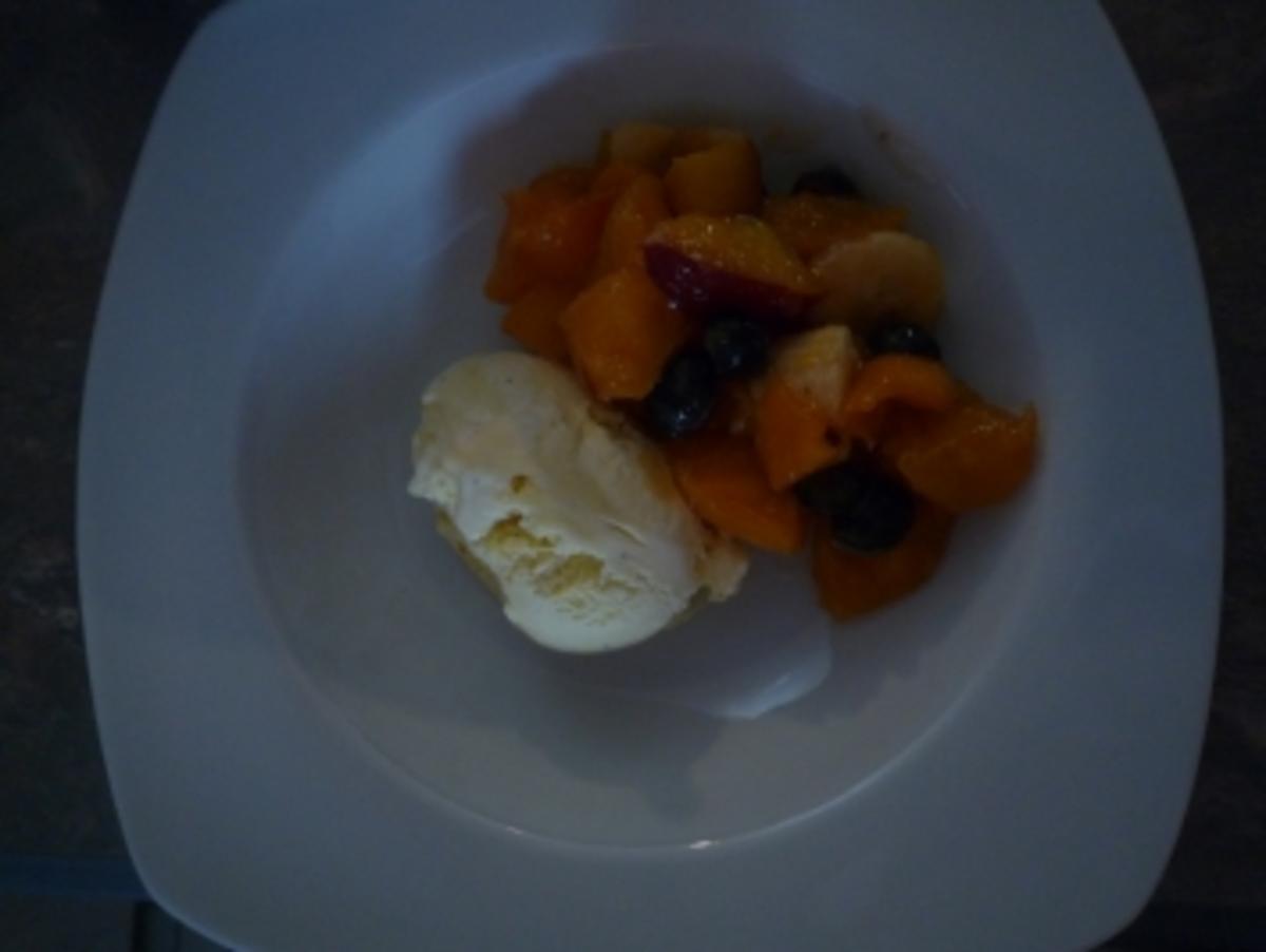 Obstsalat mit Vanilleeis - Rezept - Bild Nr. 2