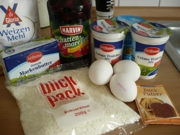 Rezept: KIRSCH - CREME`- FRAICHE `- KUCHEN MIT KOKOS Bild Nr. 2 KIRSCH - CREME`- FRAICHE `- KUCHEN MIT KOKOS - Rezept - Bild Nr. 2