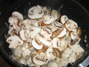 Salbeigulasch von der Pute mit bosonderer Note - Rezept - Bild Nr. 6