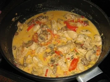 Salbeigulasch von der Pute mit bosonderer Note - Rezept - Bild Nr. 10