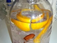 Rezept: Kirschlikör mit Wodka Kirschlikör mit Wodka - Rezept