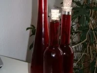 Rezept: Kirschlikör mit Wodka Bild Nr. 2 Kirschlikör mit Wodka - Rezept - Bild Nr. 2