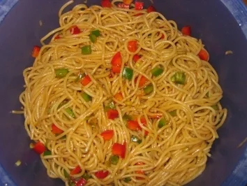 Rezept: chinesischer Nudelsalat - sau lecker und schnell gemacht!!!! chinesischer Nudelsalat - sau lecker und schnell gemacht!!!! - Rezept