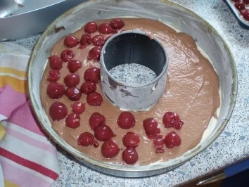 SCHOKOKRANZ  mit Kirschen - Rezept - Bild Nr. 3