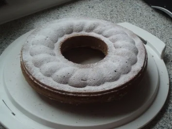 SCHOKOKRANZ  mit Kirschen - Rezept