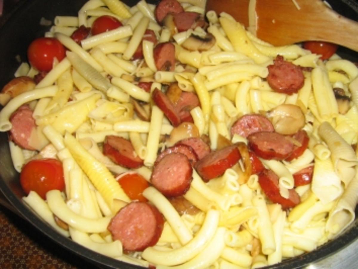 Nudelauflauf aus der Pfanne - Rezept - Bild Nr. 7