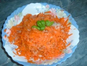 Salat.....Apfel-Möhren-Rohkost - Rezept