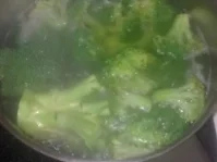 Broccolicremesuppe von Vater und Tochter gekocht - Rezept - Bild Nr. 2