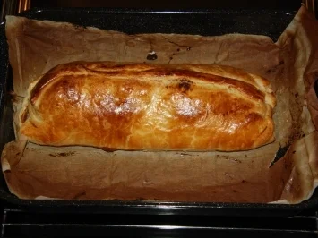 Rezept: Schweinefilet im Pflaumenmus-Blätterteigmantel Bild Nr. 5 Schweinefilet im Pflaumenmus-Blätterteigmantel - Rezept - Bild Nr. 5