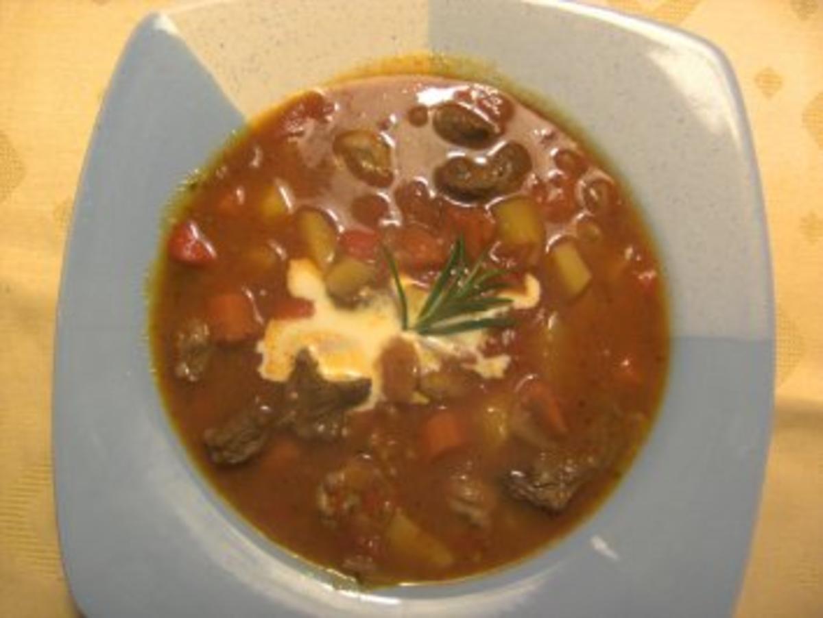 Suppen: Gulaschsuppe - Rezept
