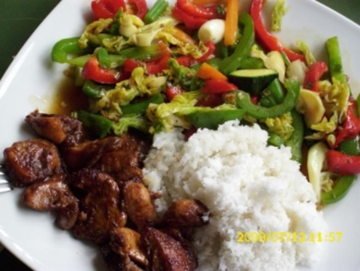 Bilder für Fleisch: Hähnchen mit Gemüse aus dem Wok - Rezept