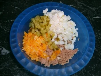 Gefüllte Tomaten mit Thunfisch - Rezept - Bild Nr. 2