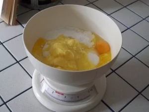 Pflaumenkuchen aus Streuselteig - Rezept - Bild Nr. 2