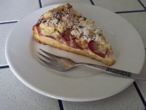 Pflaumenkuchen aus Streuselteig - Rezept