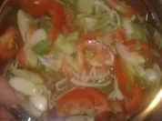 Tomatensalat mit Frühlingszwiebeln - Rezept