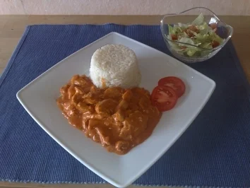 Hähnchenragout in Tomatensoße - Rezept
