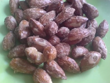 Gebrannte Mandeln (aus der Mikrowelle) - Rezept