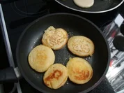 Würzige Mini - Pfannkuchen - Rezept