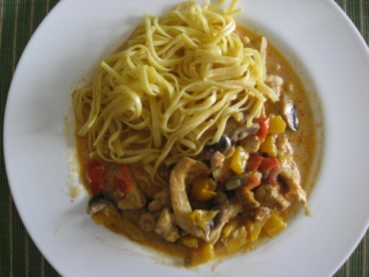 Currygeschnetzeltes mit Tagliolini - Rezept