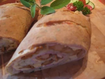 Rezept: Pizza-Strudel mit Pfifferlingen und Rührei Bild Nr. 6 Pizza-Strudel mit Pfifferlingen und Rührei - Rezept - Bild Nr. 6