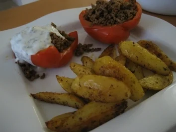 Halbe Paprika mit Hack - Rezept