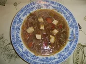 Paprikasuppe mit Fadennudeln und Eiersticheinlage - Rezept