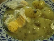Pochierte Eier in grüner Soße - Rezept