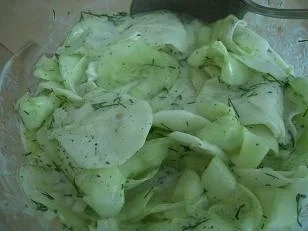 Rezept: Rettich-Gurken-Salat Rettich-Gurken-Salat - Rezept