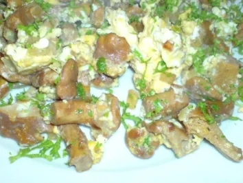 Pfifferlinge mit Rührei - Rezept - Bild Nr. 2