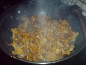 Pfifferlinge mit Rührei - Rezept - Bild Nr. 6