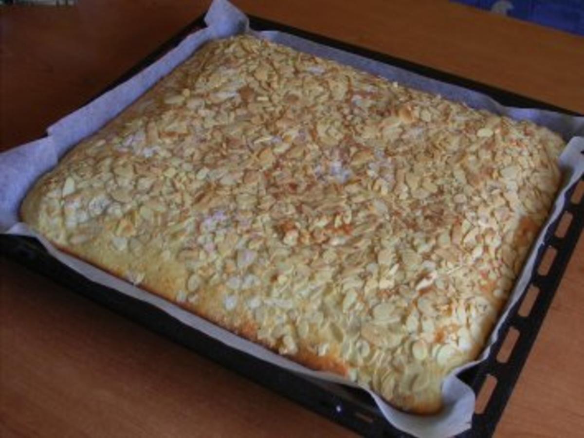 Buttermilchkuchen vom Blech - Rezept mit Bild - kochbar.de