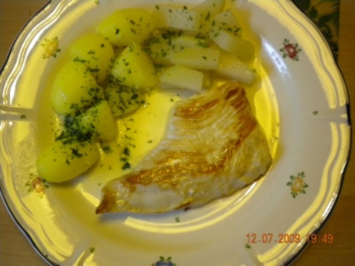 Putenschnitzel mit Kohlrabi-Schmand-Gemüse und Salzkartoffeln - Rezept ...