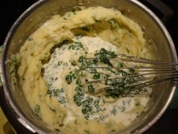 Rezept: Spargel-Lachs-Gratin mit Kartoffelsahne Bild Nr. 11 Spargel-Lachs-Gratin mit Kartoffelsahne - Rezept - Bild Nr. 11