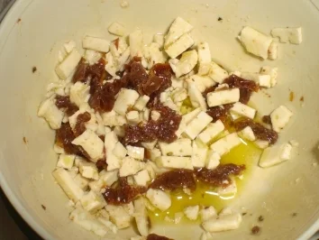 Gegrillte Tomaten gefüllt mit Feta - Rezept