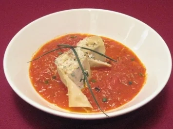 Rezept: Sizilianische Tomatencremesuppe - Manche mögens heiß Sizilianische Tomatencremesuppe - Manche mögens heiß - Rezept