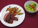 Schweineschinkenbraten in BBQ-Whisky-Soße mit Kartoffeln und Ben-Hur-Salat - Vom Winde verweht - Rezept