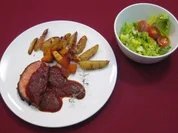 Schweineschinkenbraten in BBQ-Whisky-Soße mit Kartoffeln und Ben-Hur-Salat - Vom Winde verweht - Rezept