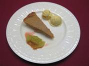 Haselnuss-Tarte mit Pinos Eis - Rezept