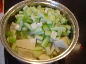 Rezept: Gegen den Hunger Suppe Bild Nr. 4 Gegen den Hunger Suppe - Rezept - Bild Nr. 4