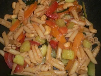 Rezept: 4-Gemüse(-Nudel)-Pfanne Bild Nr. 2 4-Gemüse(-Nudel)-Pfanne - Rezept - Bild Nr. 2