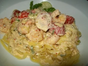 Lemon-Chili-Prawns & Schmelztomaten auf Tagliatelle... - Rezept - Bild Nr. 2