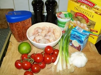 Lemon-Chili-Prawns & Schmelztomaten auf Tagliatelle... - Rezept - Bild Nr. 3